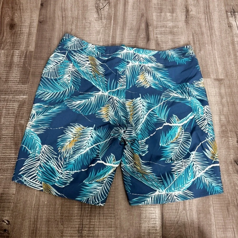 Volcom Blue and Yellow Leaf Pattern Swim Shorts Boardshorts Size 36